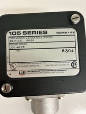 United Electric Controls B105-121 9424 105 Series Temperature Controller NEMA 4X