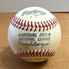 Rawlings Oficial Liga Nacional de Béisbol - Charles S. Feeney