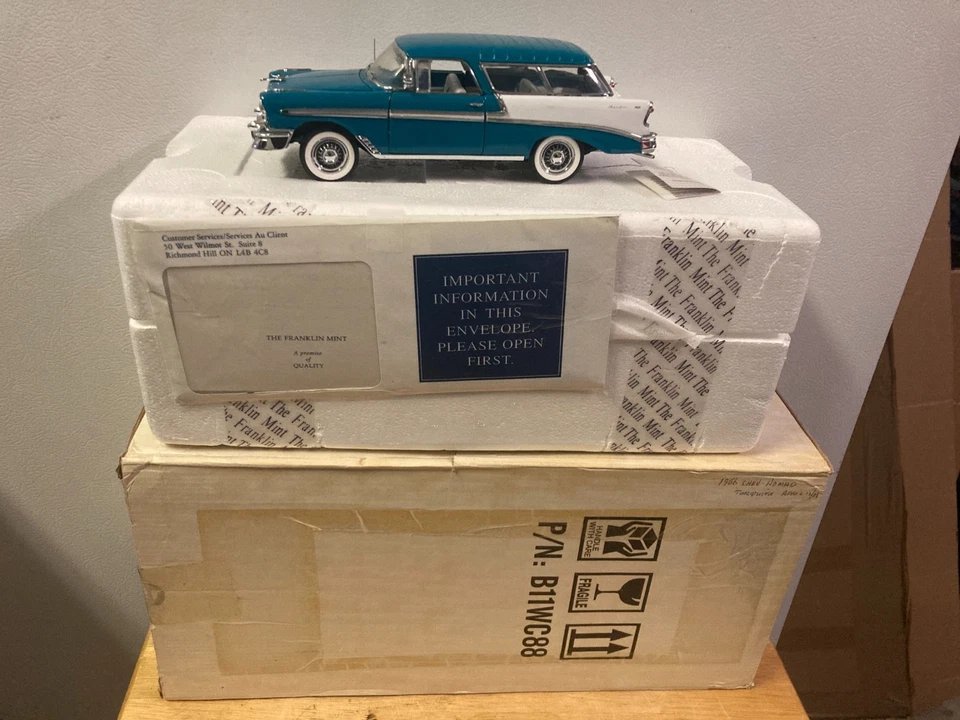 FRANKLIN MINT 1956 CHEVROLET NOMAD 1/43 SCALE DIECAST CAR IN BOX WITH DOCUMENTS - Image 2 of 4