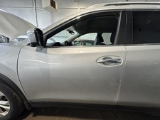 Used Front Left Door Assembly Front fits: 2015 Nissan Rogue electric VIN 5 1st d