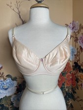 Vintage 1970s Fredericks of Hollywood 36D Beige Low Cut Back Criss Cross Bra