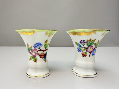 Herend Porzellan 2x Miniatur Vasen, Dekor VBO Queen Victoria, Top Zustand