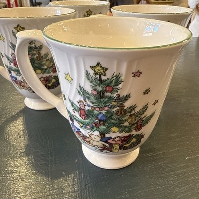 Nikko Happy Holidays Footed Mug Christmas Tree & Presents Set of 4