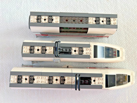 Lego City Train 7897 - Complete with box, manuals and EXTRA TRACK