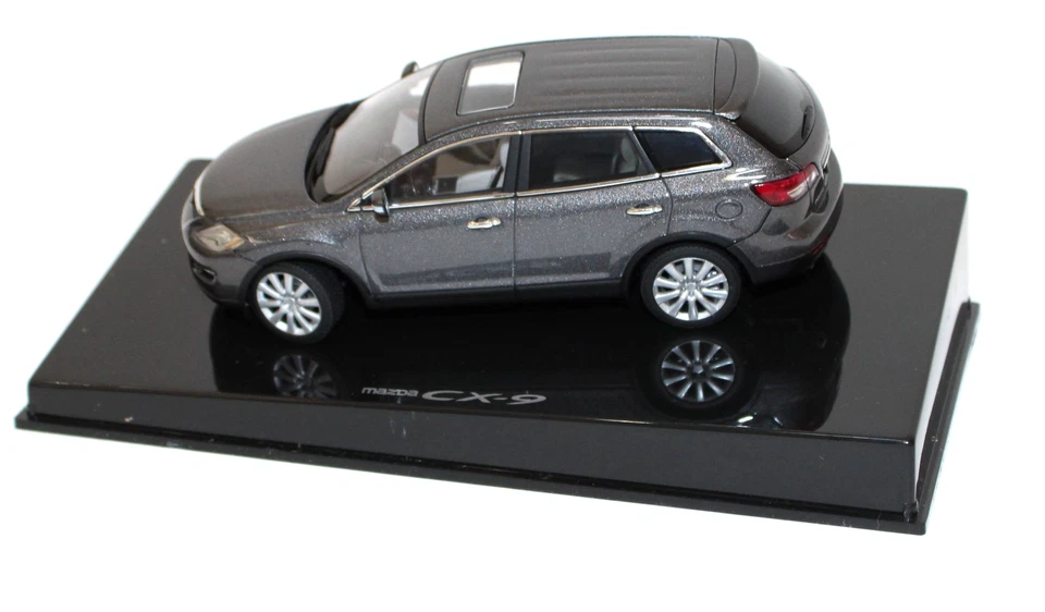 AUTOart 55962 2006 Mazda CX-9 SUV (1ª generación) gris metálico sin usar, en caja 1:43 Foto 4 de 4