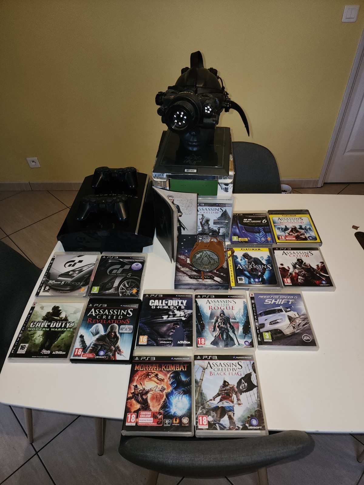 ps3 rétrocompatible ps2+2 manettes+Jumelles à vision Nocturne MW2
