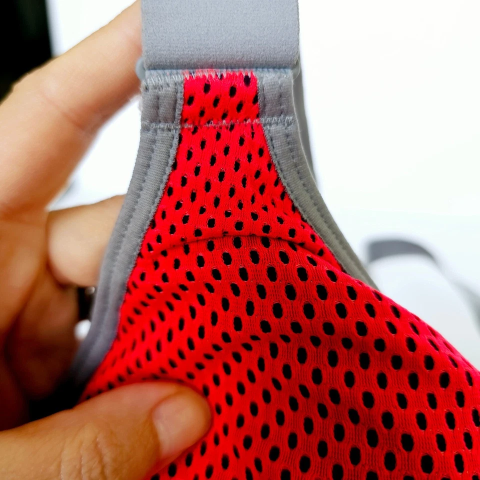 Victoria's Secret VSX Racerback Incredible Sports Bra Red Mesh Padded 38D M980.1 - Image 3 of 4