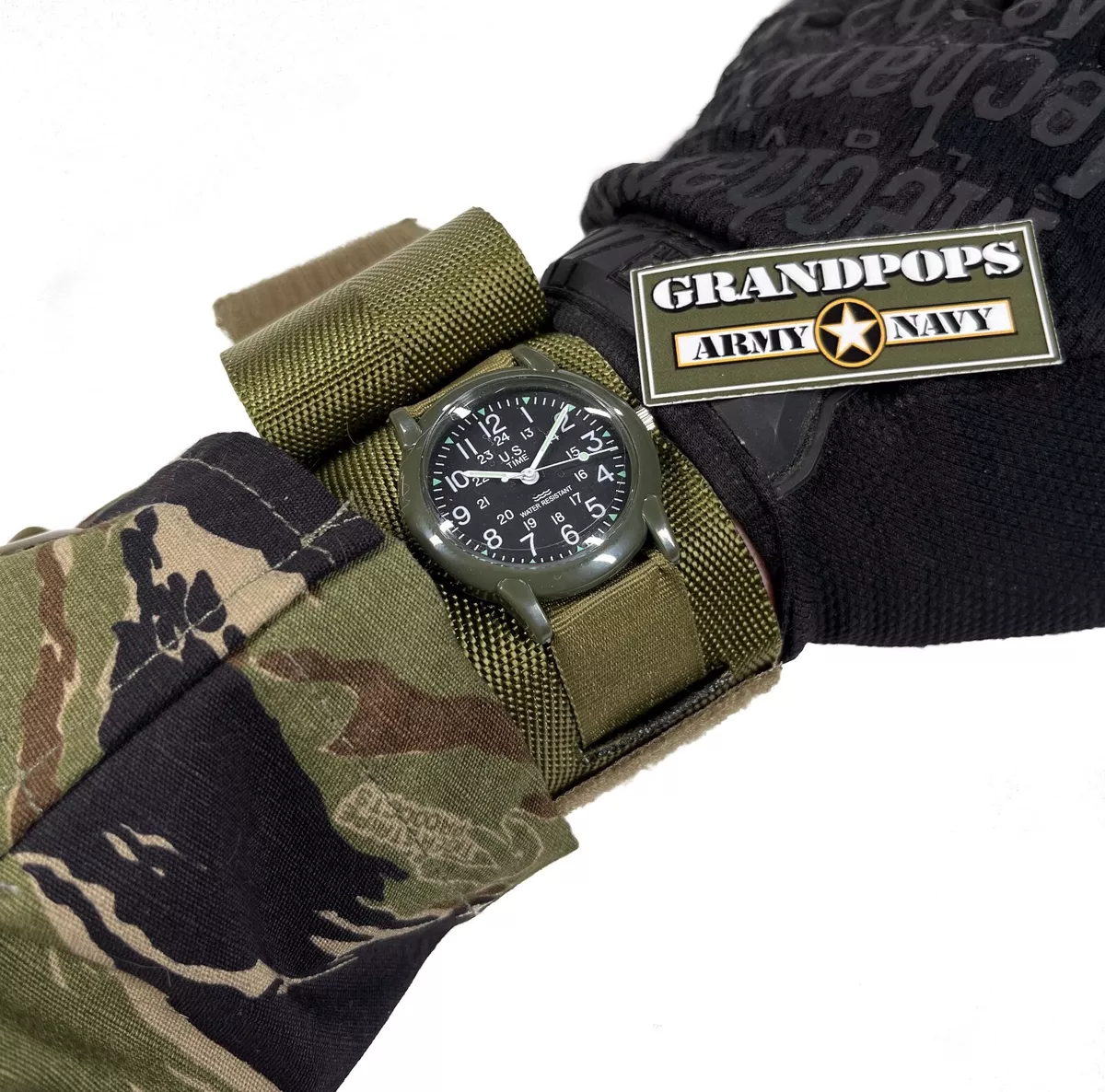 Official military watches new arrivals