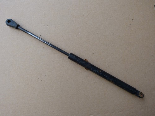 VW Golf 1 Cabrio Gasdruckfeder Heckklappenlift Dämpfer Heckklappe 155827550A