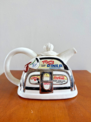 Original Handmade Henry Cavanagh ''Mom's Diner'' Ceramic Teapot | 1990's | Signed