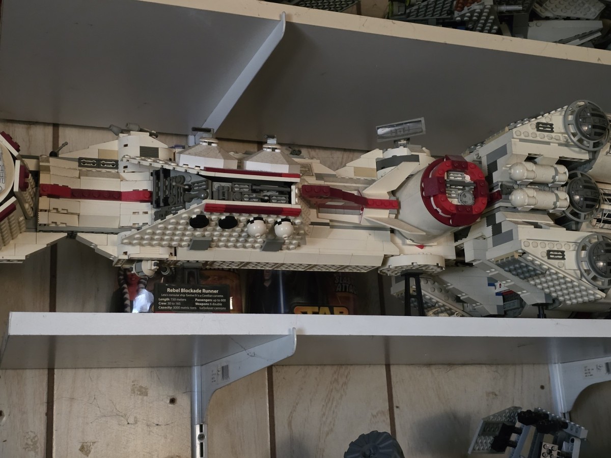 LEGO Star Wars: Rebel Blockade Runner (10019), Used, Year 2001