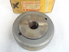 Kawasaki NOS NEW 21050-1041 Generator Flywheel KZ KZ750 KZ650 CSR GPz LTD Shaft