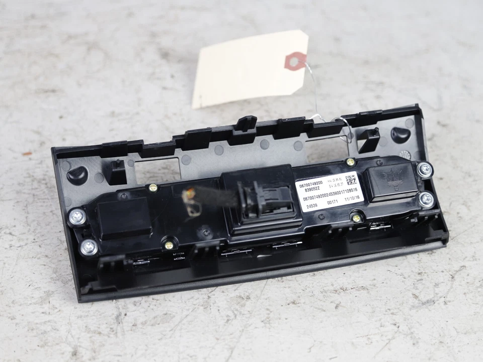 17-20 MASERATI GHIBLI LEVANTE M161 AC AIR HEATER CLIMATE CONTROL SWITCH CLUSTER - Image 3 of 4
