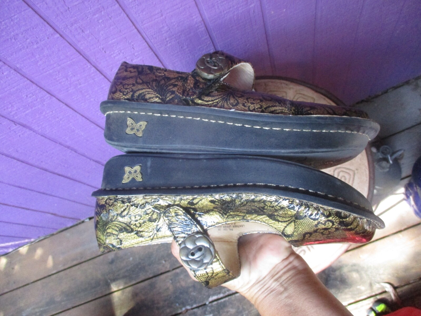 Picture 4 of 6