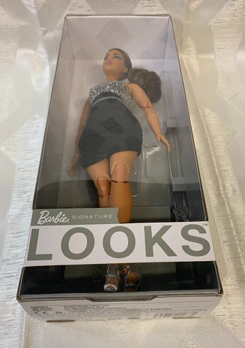 Barbie Looks #12 Signature Collector Model Latino Curvy Doll nuova fatta per muoversi 