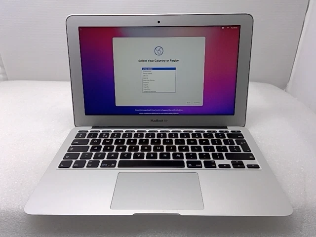 MacBookAir7,1 11.0 (2015) 8GB RAM, 256GB SSD, 1.6 GHz Core i5 (I5-5250U)