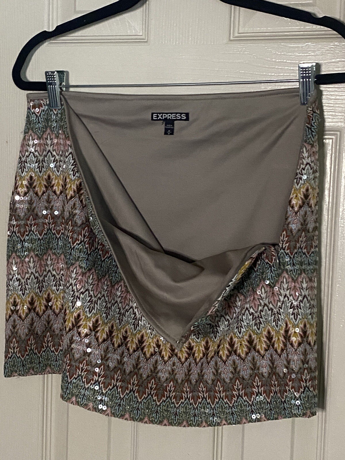 EXPRESS Skirt Sequence Side Zip Medium - image 3