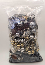 Mixed Lot Costume Fashion Jewelry Wearable Broken Junk Craft Repair 1 lb 6.1oz