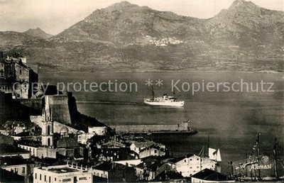 Calvi dans le fond Lumino