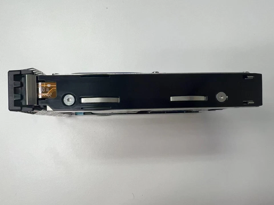 HPE 4TB 7.2K SATA 6Gb/s 3.5" Enterprise Hard Drive w/ Tray - Hot Plug Used - Image 4 of 4