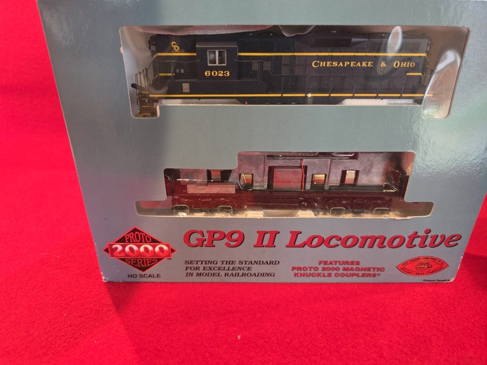 Proto 2000 Gp9 Ii Emd Locomotive Ho Scale Chesapeake And Ohio Electro 
