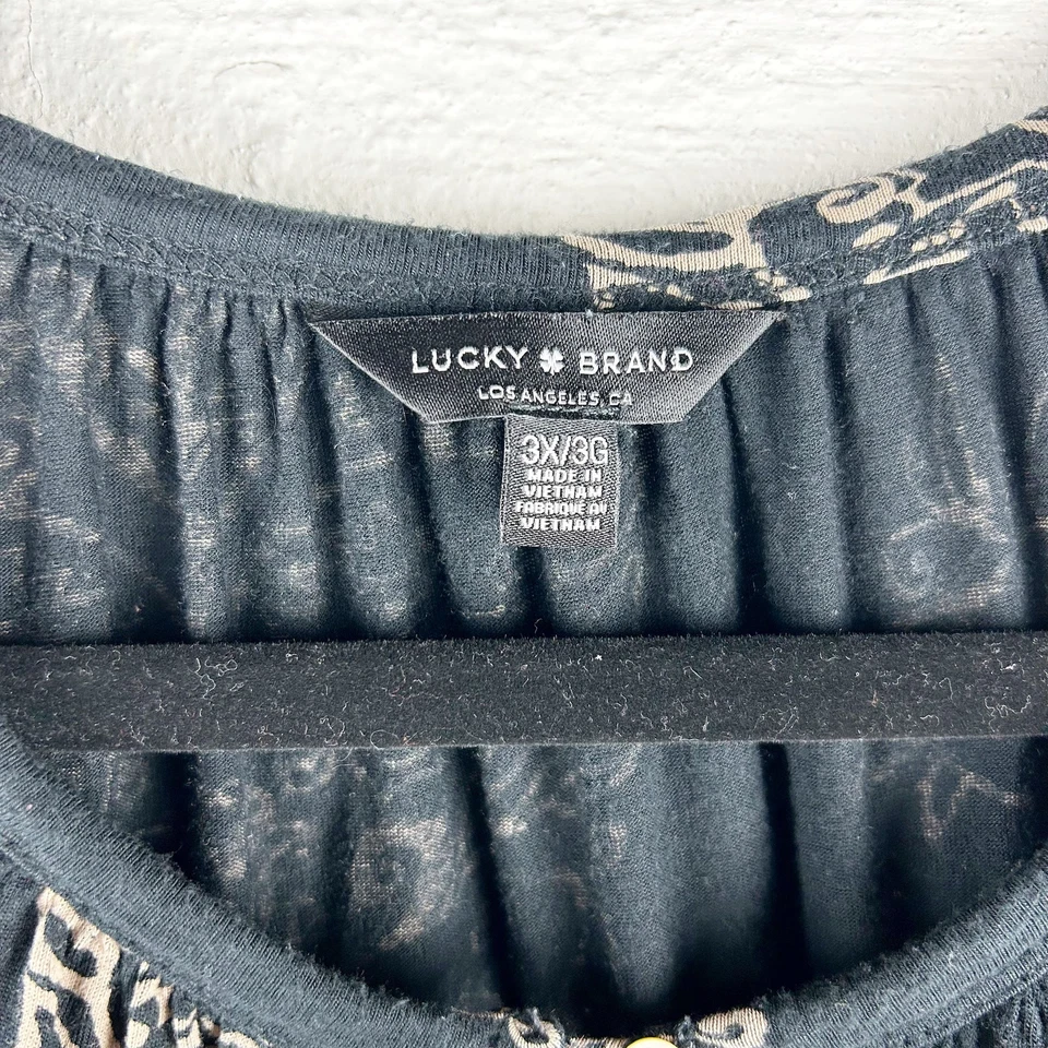 Blusa Lucky Brand Plus Size estampa boho preta com design bronzeado mangas de quarto 3X - Imagem 4 de 4