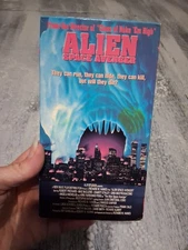 Alien Space Avenger VHS Tape Cult Horror Sci Fi Worldvision Unrated