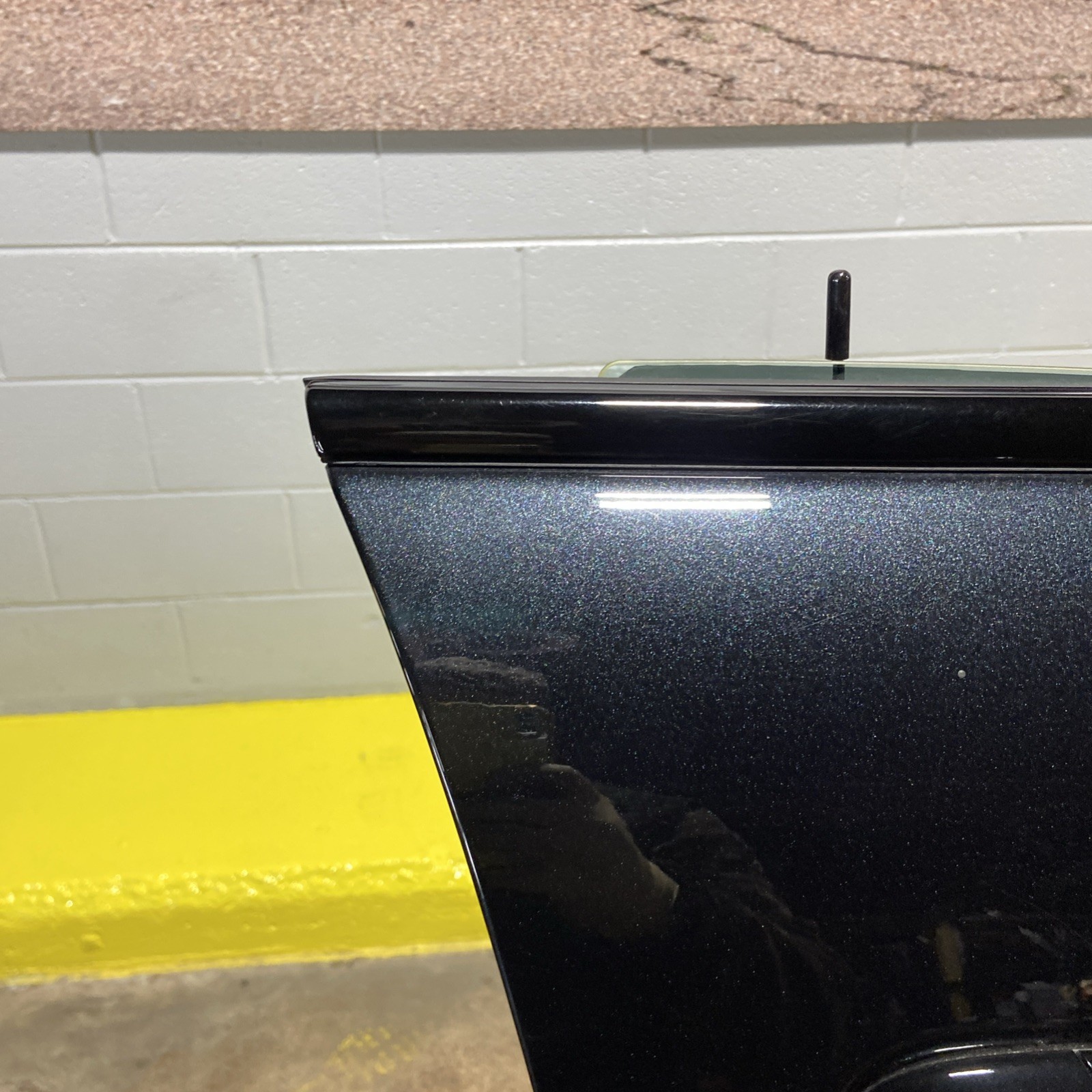 2017-2024 Maserati Levante Front Right Side Door Shell NERO RIBELLE OEM *NOTE*