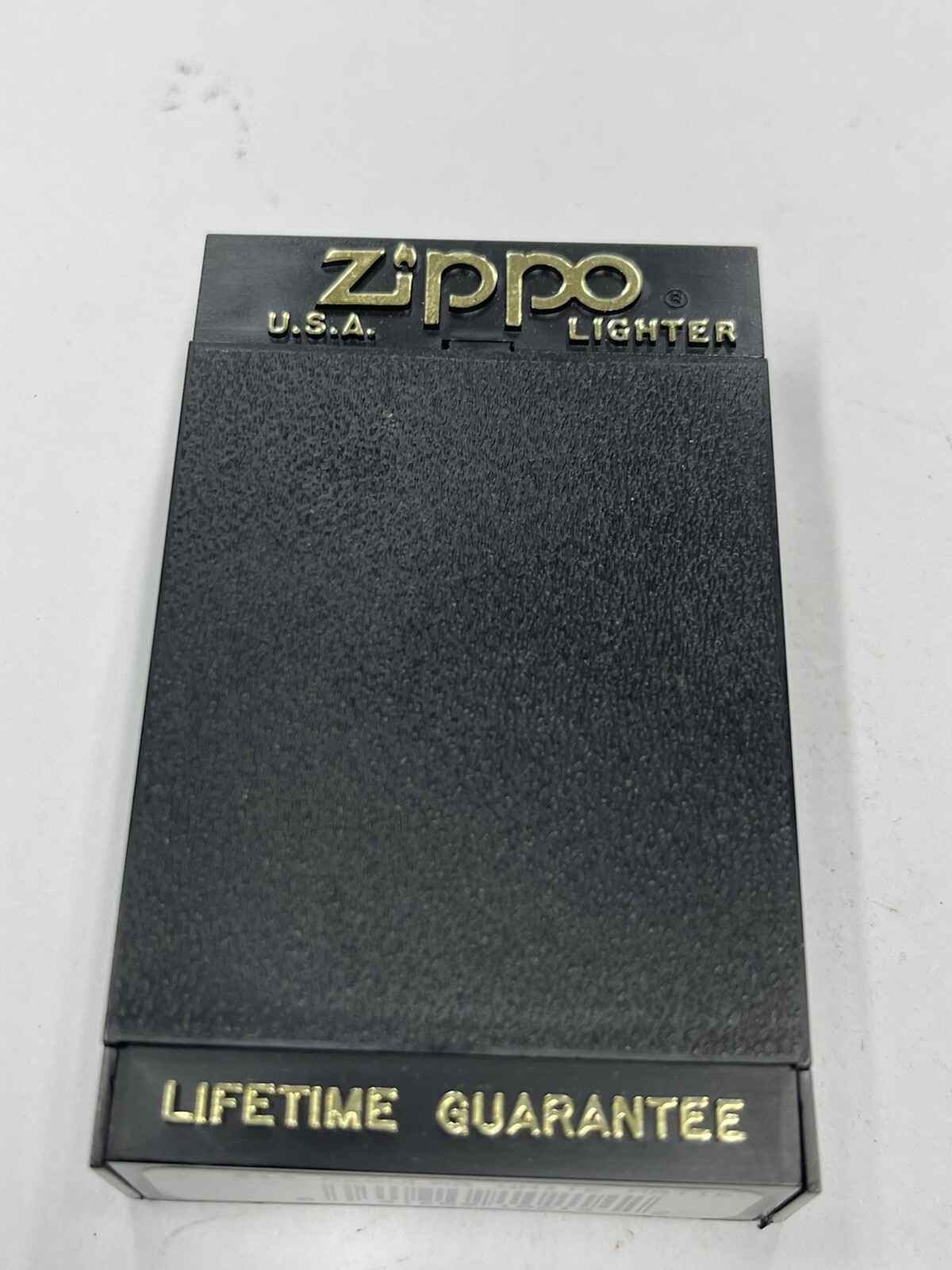 ZIPPO 2004 QUEEN OF HEARTS SATIN CHROME LIGHTER UNFIRED IN BOX C216