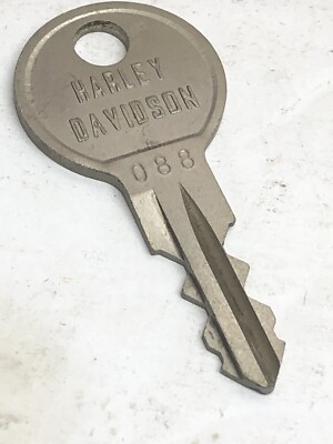 スイッチ スイッチ NOS OEM Genuine Harley Davidson Lock Key P/N 71583