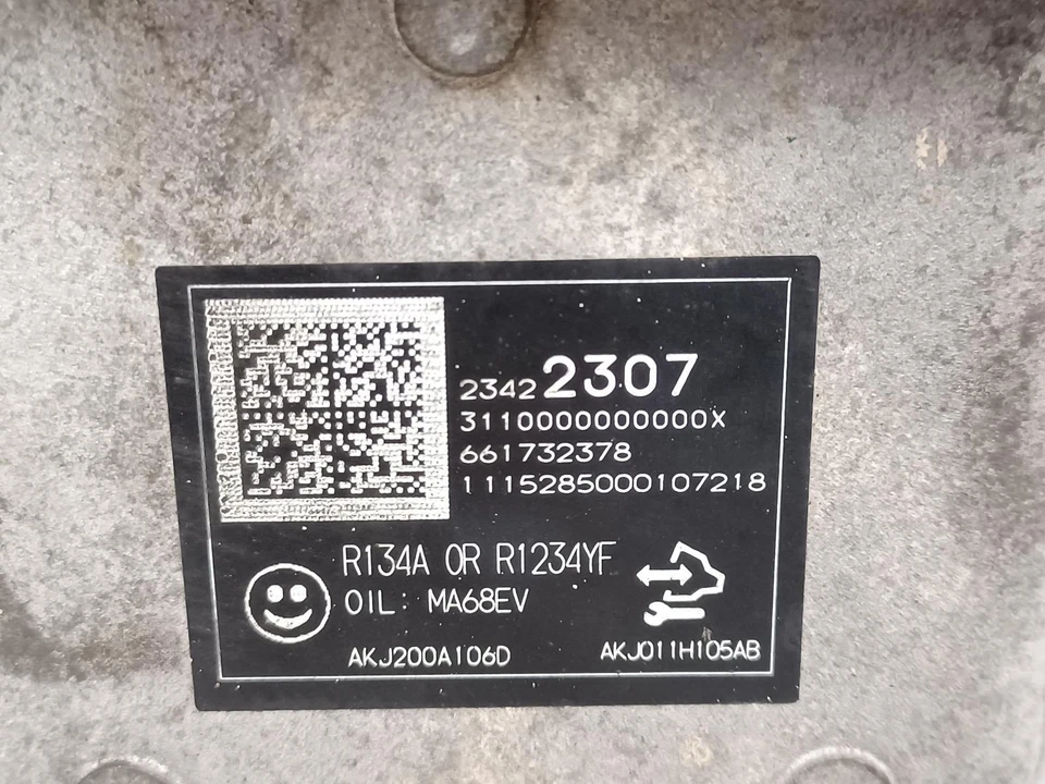 Compresor de aire acondicionado usado se adapta a: Chevrolet Volt 2017 grado A Foto 4 de 4