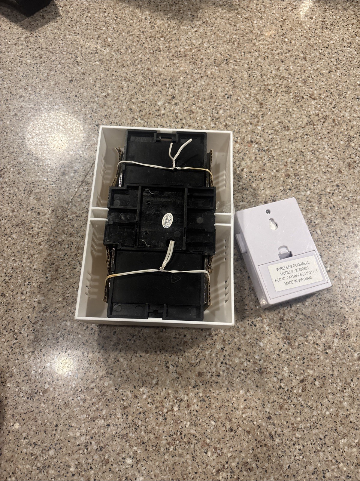 Wireless Doorbell with Battery Operation Ready for Installation-image