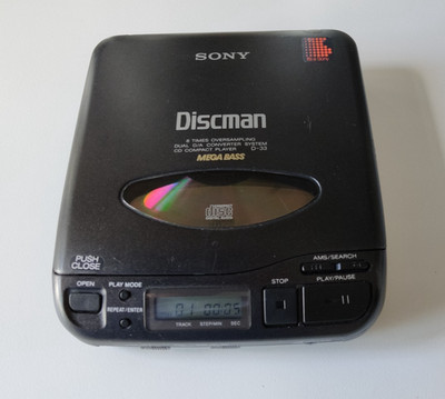 Sony Discman D-33 Mega Bass Tragbarer CD-Player