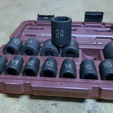 Matco Tools 12 Drive 6pt Metric Impact Socket Set 14