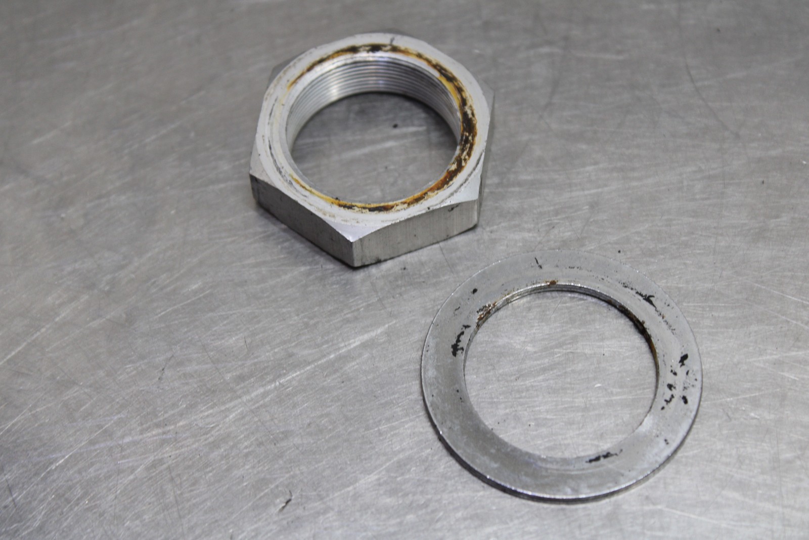 05 YAMAHA YZF R6 Triple Tree Steering Nut