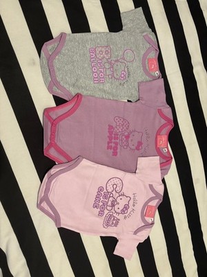 Hello Kitty ''B'' (1 Pack) Baby Grow Girl
