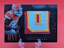 2013 Panini Black - Onyx Materials Jumbo Dwayne Bowe #16 /25 (MEM) 