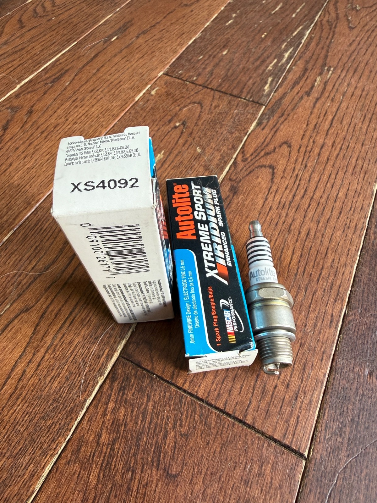 New Autolite 2 Pack of XS4092 Spark Plug Plugs Fits NGK B8HS L78C 8883