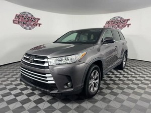 2019 Toyota Highlander LE Sport Utility 4D