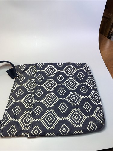Thirty-One 31 Blue Geometric Crossbody Waterproof Organizer 12 X 10" Bag Tote - Picture 4 of 12