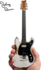 Ramones - Axe Heaven Johnny Ramone Signature 1965 Mosrite Ventures II Mini Guita