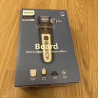 Philips Series 7000 BT7670/15 Beard Trimmer Kit with Hair Collector