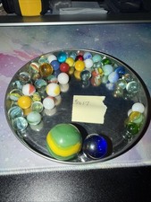 Lot Of Vintage Swirl Glass Marbles With Shooters Cat  s eyes Solid m17