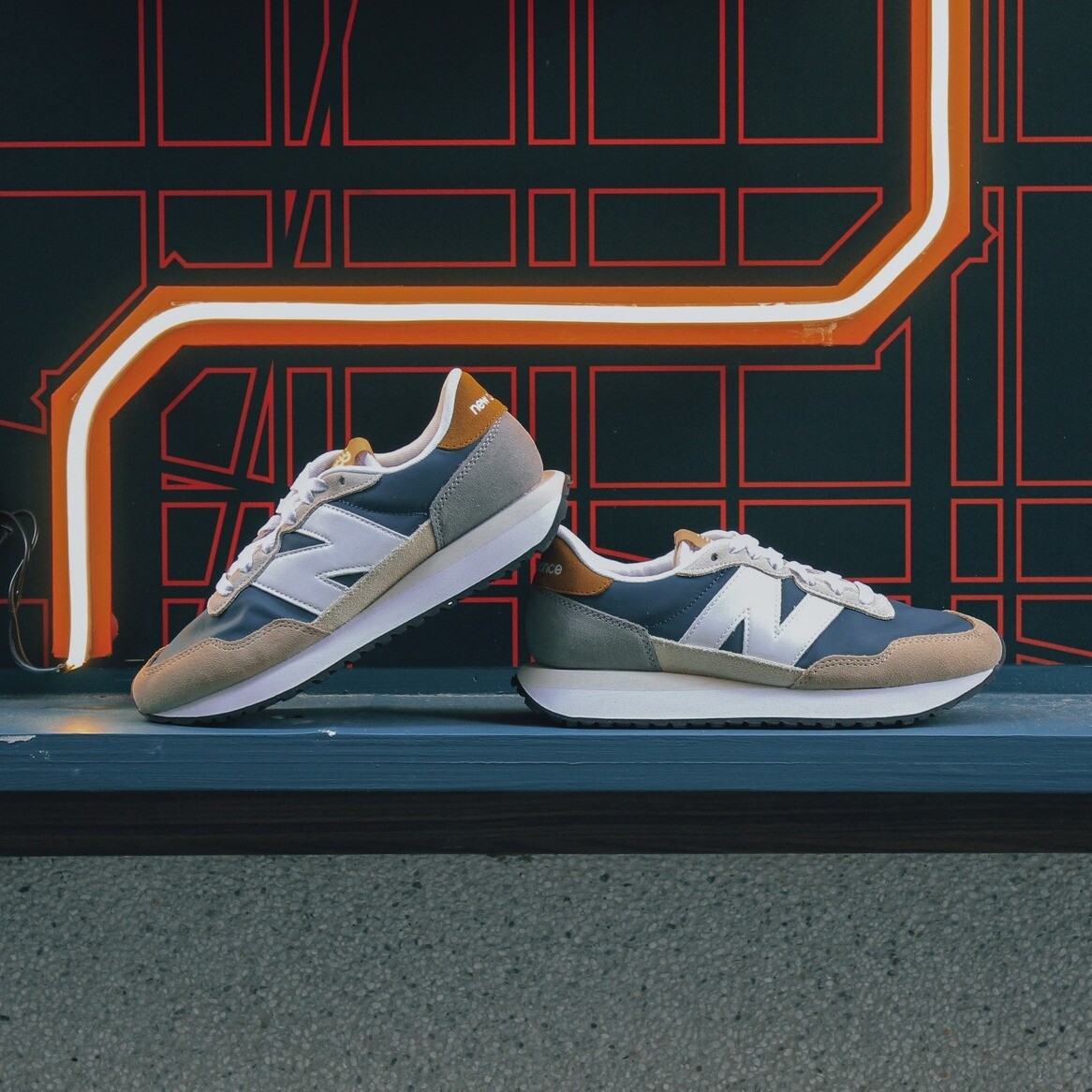 New Balance MS237VF Beige Dark Moonstone Incense Men's Athletic