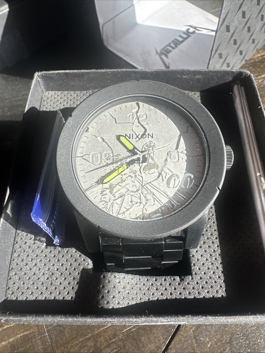 RARE! New with box Metallica x NIXON JUSTICE FOR ALL