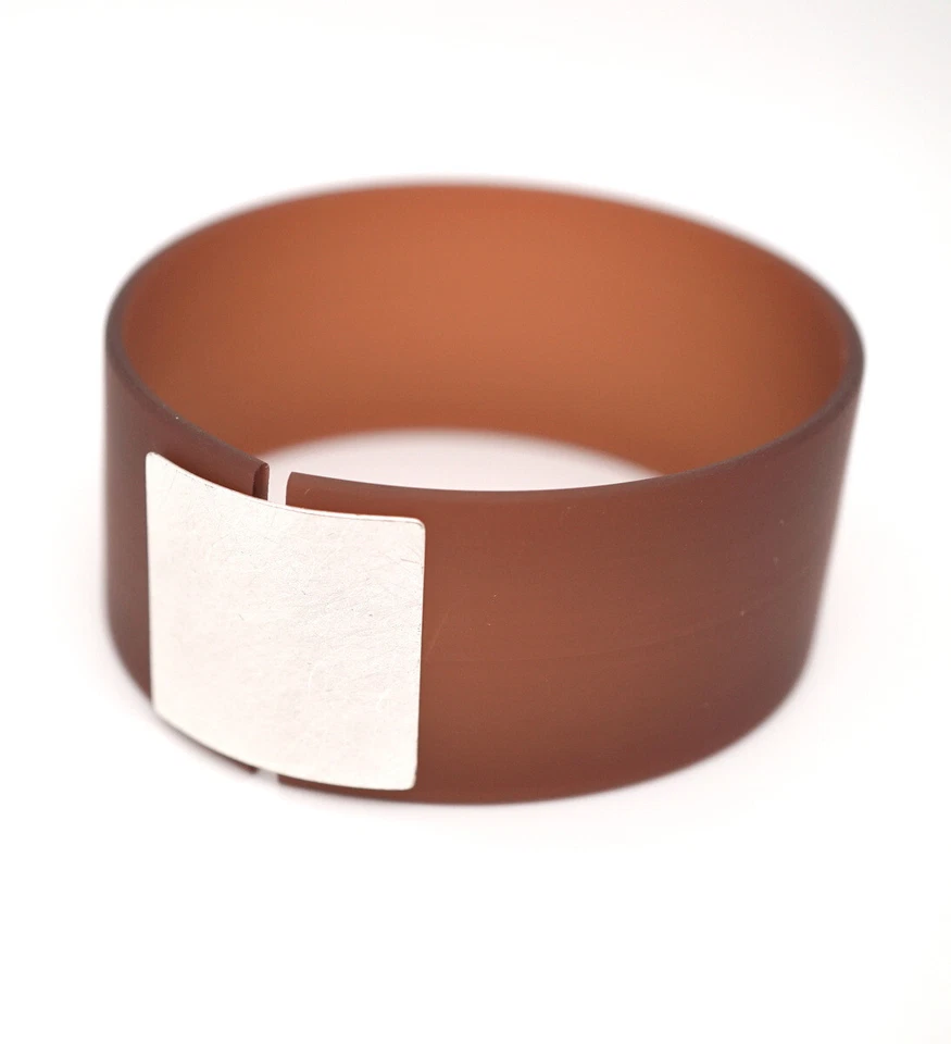 Armband Braun mit versilbertem quadratischen Mittelteil Armreif von Petra Meiren - Bild 4 von 4