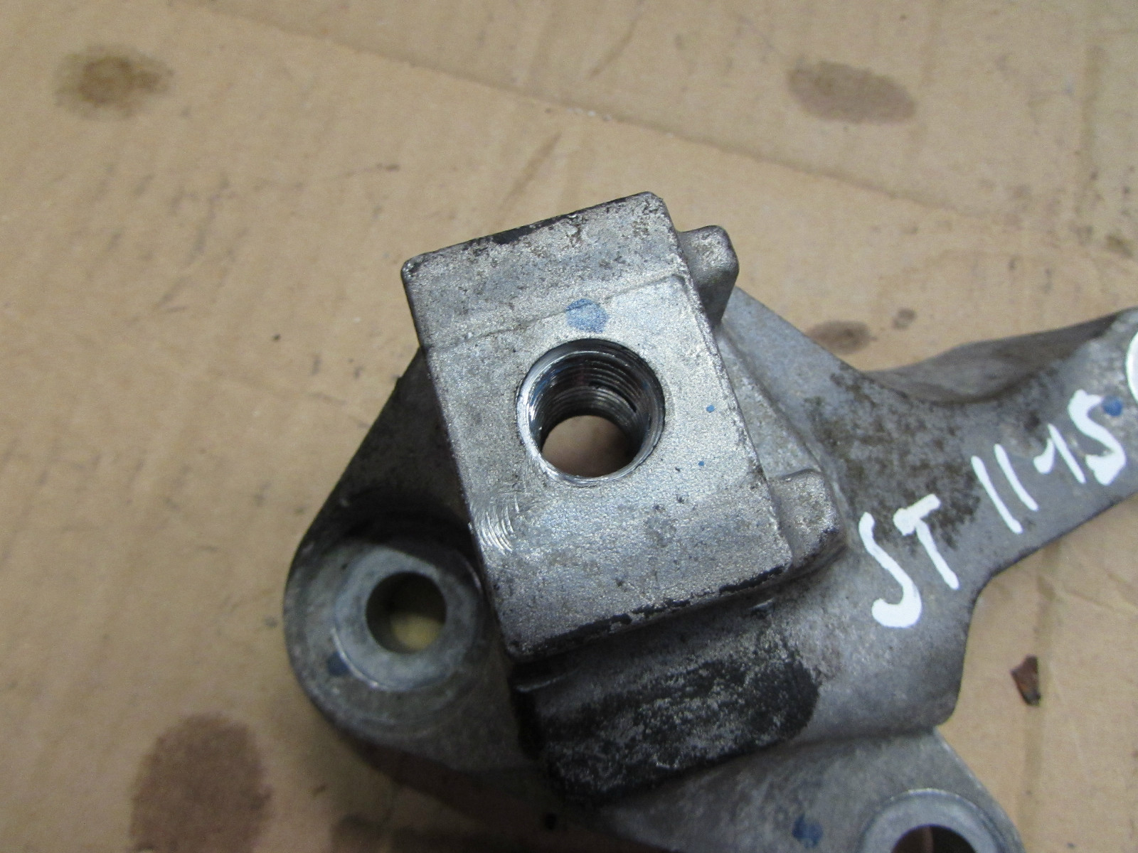 Ford Focus Gearbox Mount Top Gearbox Plate 3M517M125CE 20052018 MK2