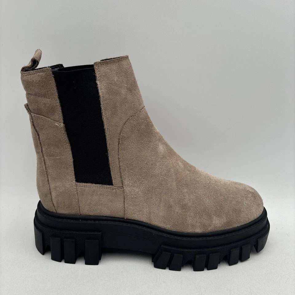 Marc Fisher MERON Light Natural Suede Lugsole Ankle Boots Women’s Size 7.5M - Image 2 of 4