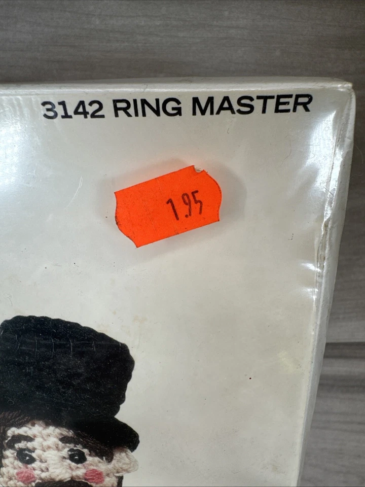 Vogart Crafts CIRCUS Crochet Doll Kit #3142 RING MASTER Vintage New SEALED - Image 4 of 4