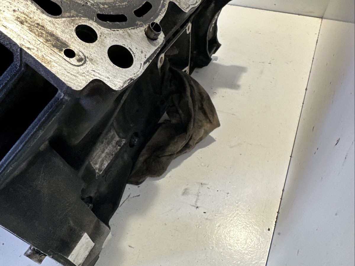 Bloc Moteur CHRYSLER 300C OM642 - Réf R6426605 - 3.0 CRD 2008 - Occasion Avec Garantie 60 Jours